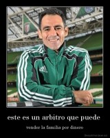 este es un arbitro que puede  - vender la familia por dinero
