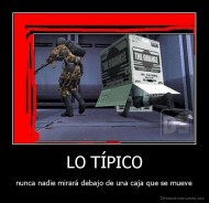 LO TÍPICO - nunca nadie mirará debajo de una caja que se mueve