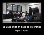 La única chica en clase de informática - Ha pedido ayuda...