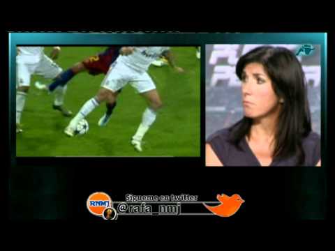 Video: Teatro - En los campos de futbol