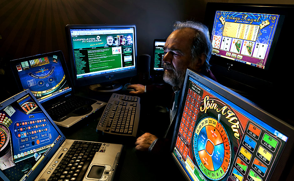 INVESTASI DALAM DUNIA PERJUDIAN ONLINE